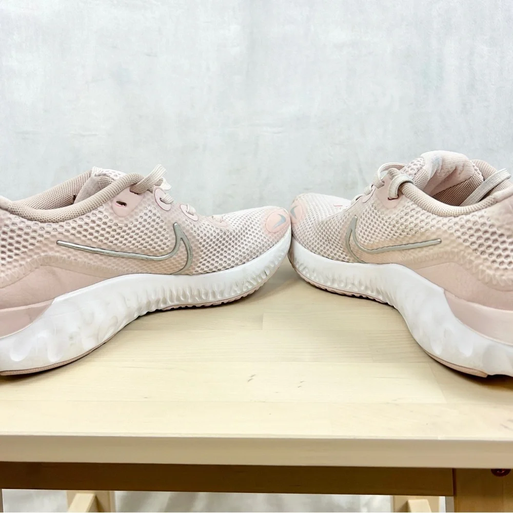 NIKE Renew Pink Running Shoes Size 6 Lace Up Gym Athleisure Comfort Lightweight - Picture 5 of 8